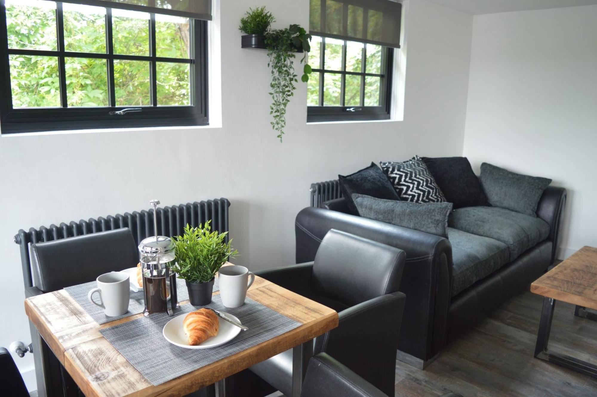 Booking Urban At Halstead Halstead  Eksteriør bilde