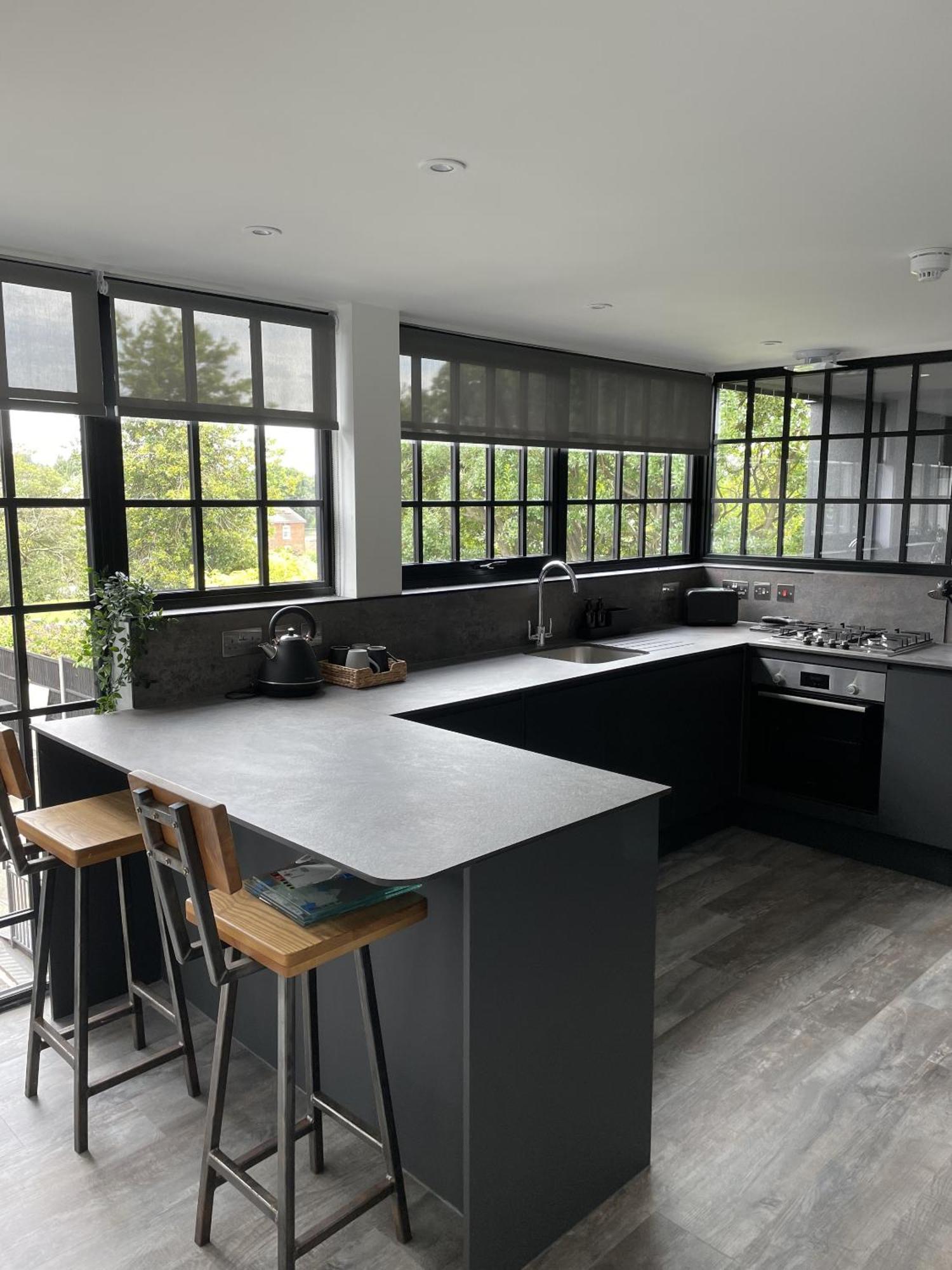 Booking Urban At Halstead Halstead  Eksteriør bilde